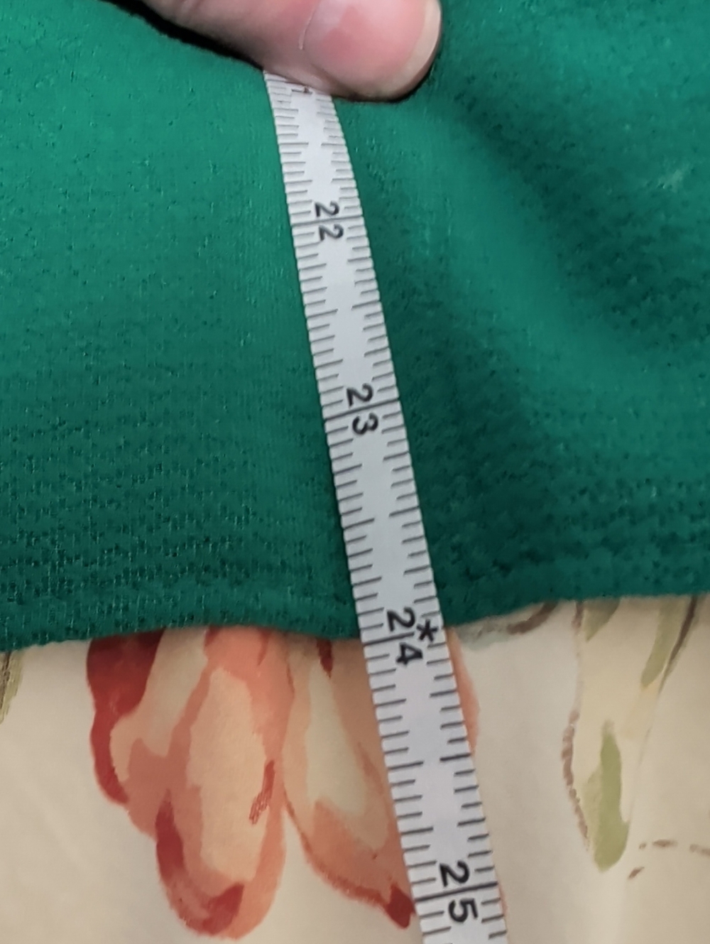 CeCe- Size L Emerald Green Ruffle Tie-Neck Blouse NWT - Picture 12 of 15